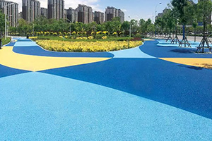 ���@͸ˮ��ƺ